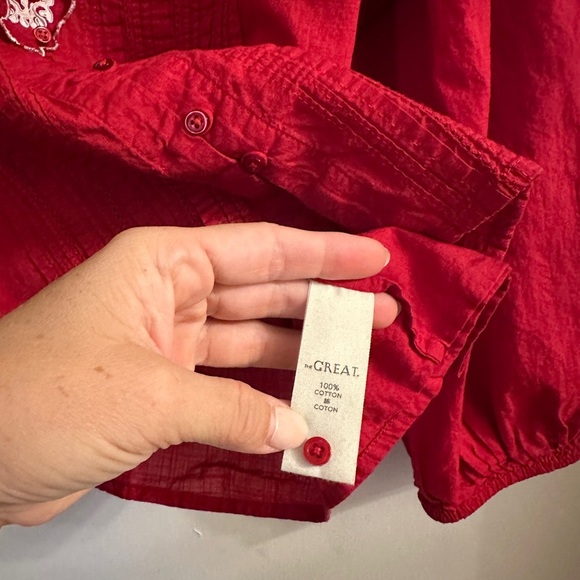 The Great The Hankie Top Red with White Floral Collar Button Front Size Large - Picture 6 of 7